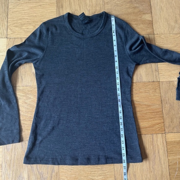 Lapasa Womens XL Merino Wool Gray Base Layer Crew Neck Thermal Top - Picture 5 of 5